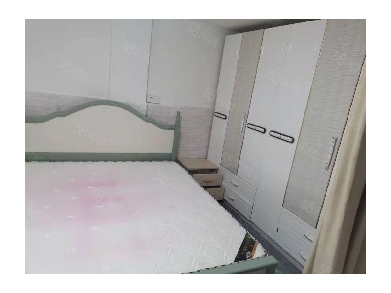 融恒附近1室出租，家电家具齐全，干净整洁。拎包入住
